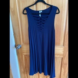 Cable & gauge lace front dress